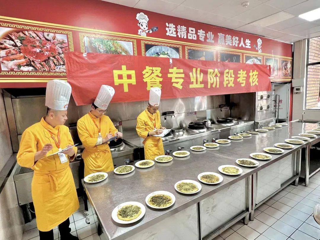 ��ζ��Ϯ����֤ͬѧ��ÿһ�γɳ�����������������¶����в�רҵ�׶ο��ˣ�