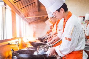 ѧ��ʦֻ�ܳ��ˣ������¶��������ʦ��Ԫְҵ��չ