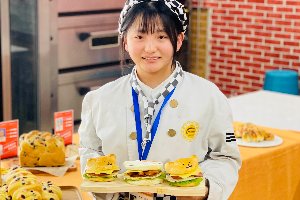 �裡���������¶����ֳ����ˣ�